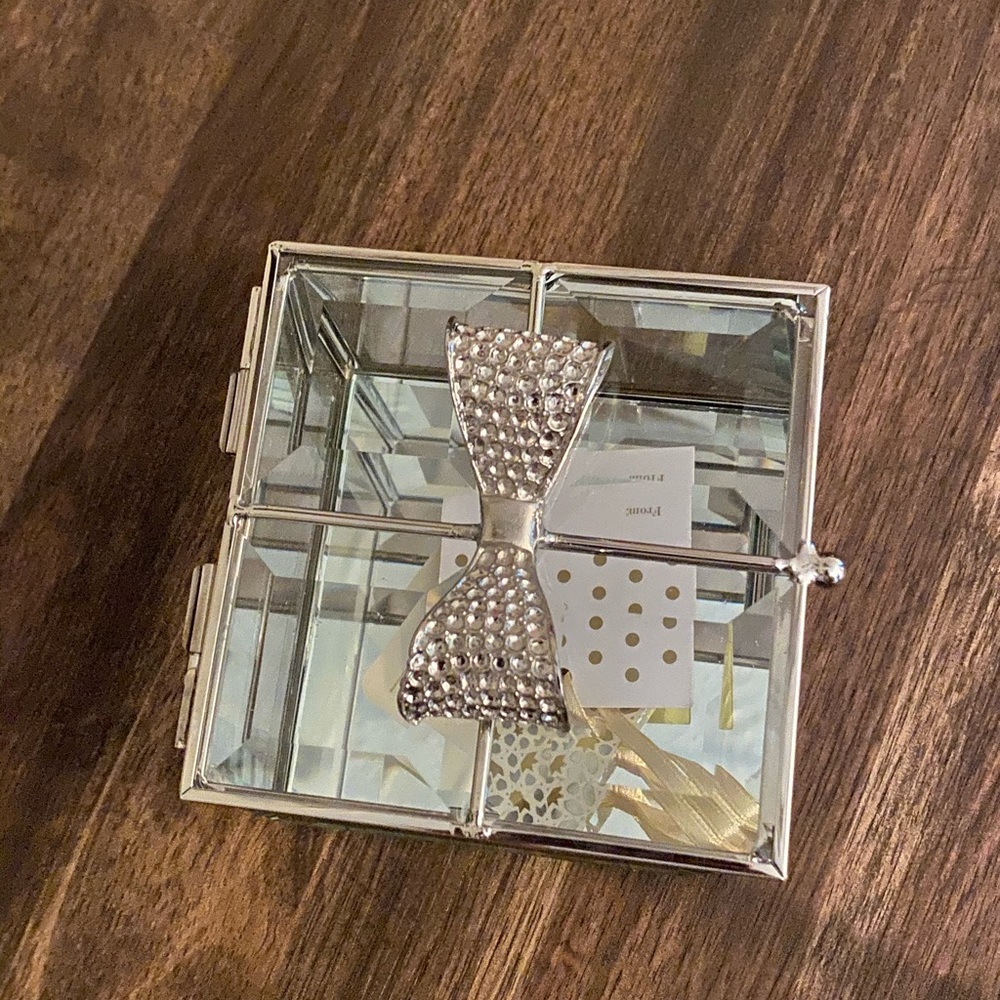 🎀NEW🎀 glass gift/ jewelry box